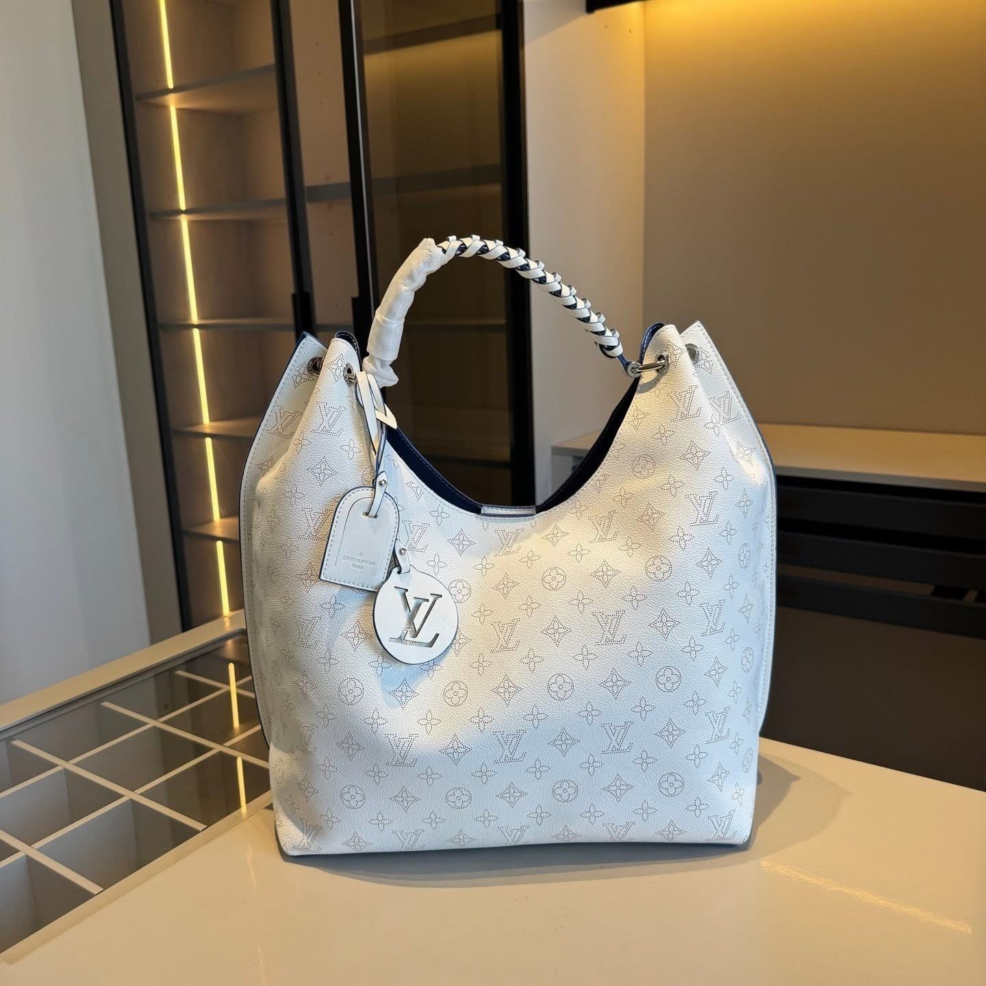 El Vee Large Handbag